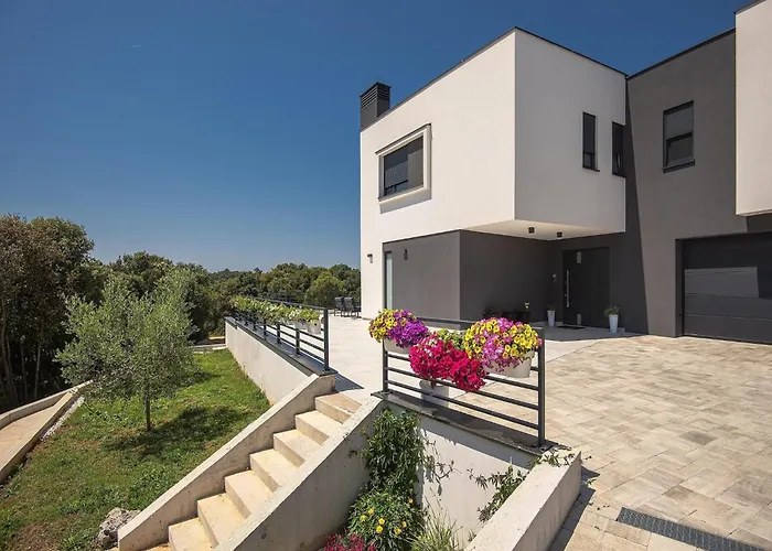 Appartement In Croatia Near Adriatic Coast